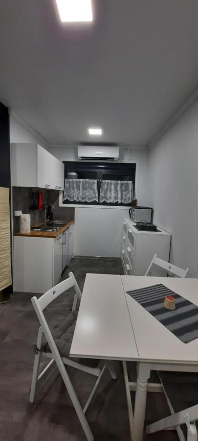 Gemütliches Tiny Home mit 30m2 inklusive Kochmöglichkeit Lenzing Exterior foto